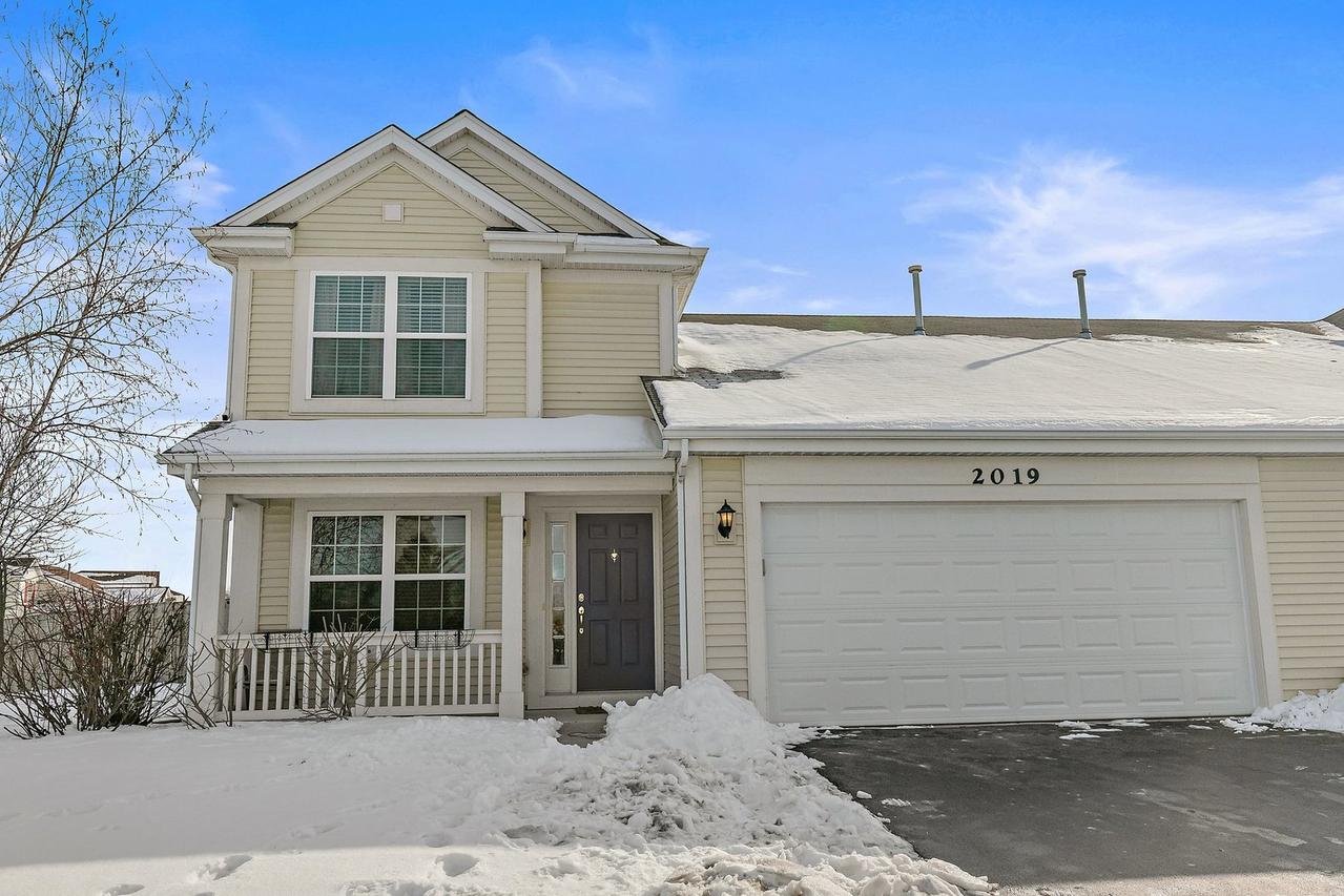 2019 Lookout Dr., Pingree Grove, IL 60140