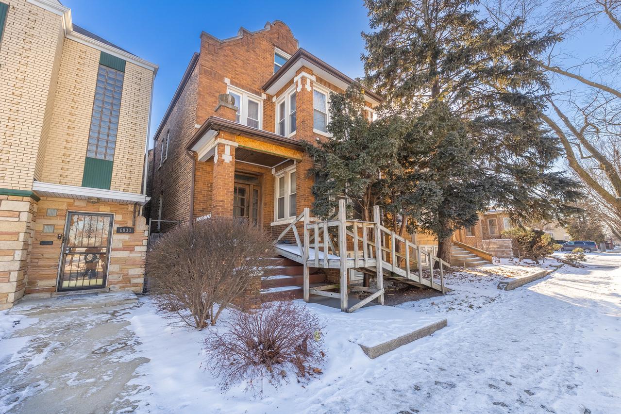 6935 S California Ave., Chicago, IL 60629