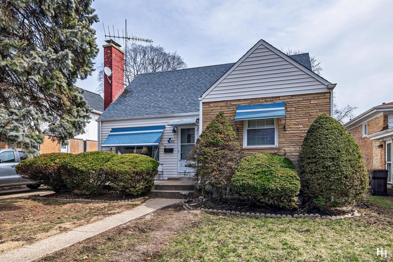9807 Keeler Ave., Skokie, IL 60076