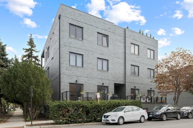 2205 W Medill Ave. #1W, Chicago, IL 60647
