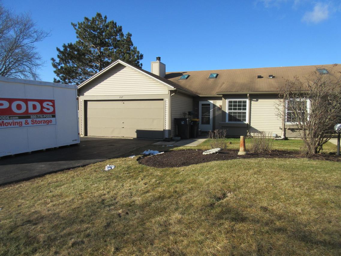 267 Juniper Cir., Streamwood, IL 60107
