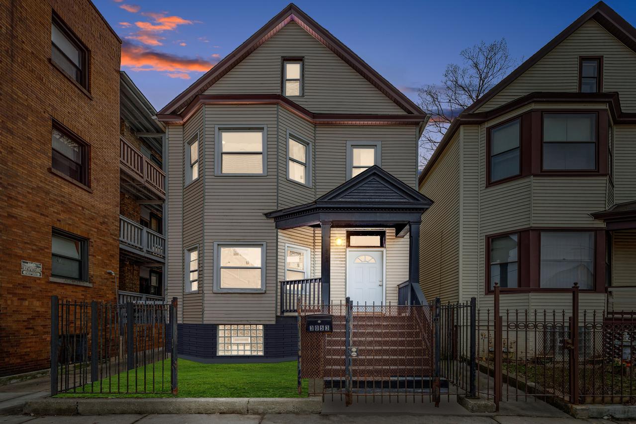 3053 E 79th St., Chicago, IL 60649