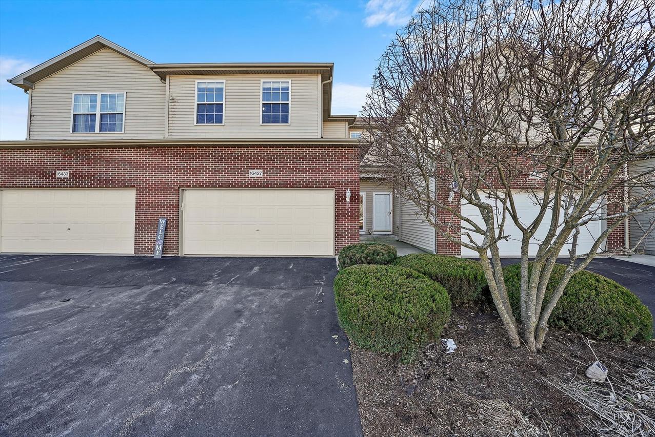 16427 Willow Walk Dr., Lockport, IL 60441