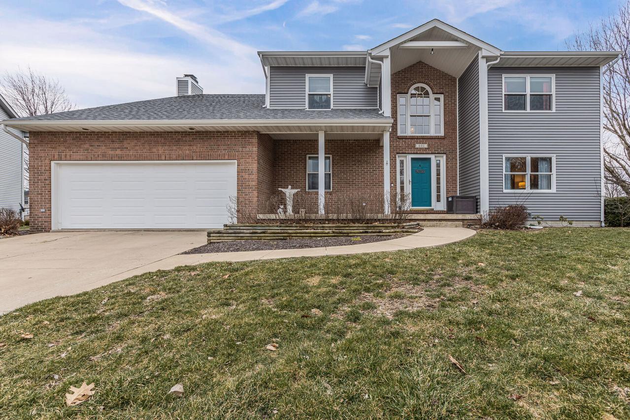 601 Pheasant Ln., Savoy, IL 61874