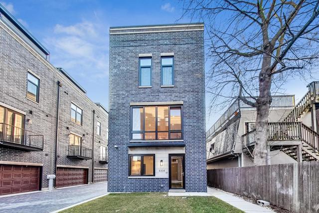 4304 N Kedvale Ave., Chicago, IL 60641