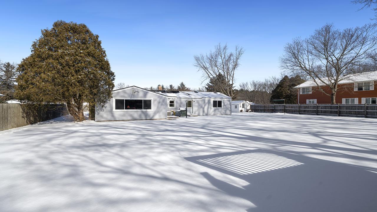 8848 S Main St., Rockford, IL 61102