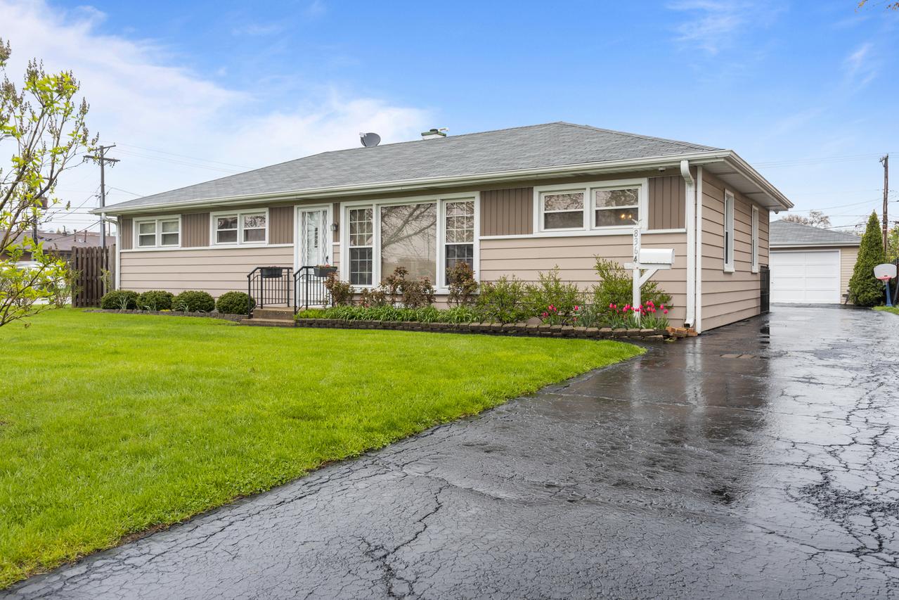 8364 W Winona St., Norridge, IL 60706