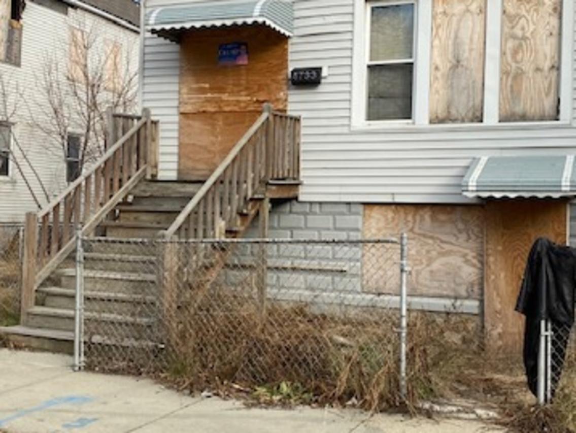 4733 S Princeton Ave., Chicago, IL 60609