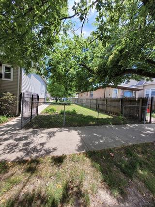 2533 N Austin Ave., Chicago, IL 60639