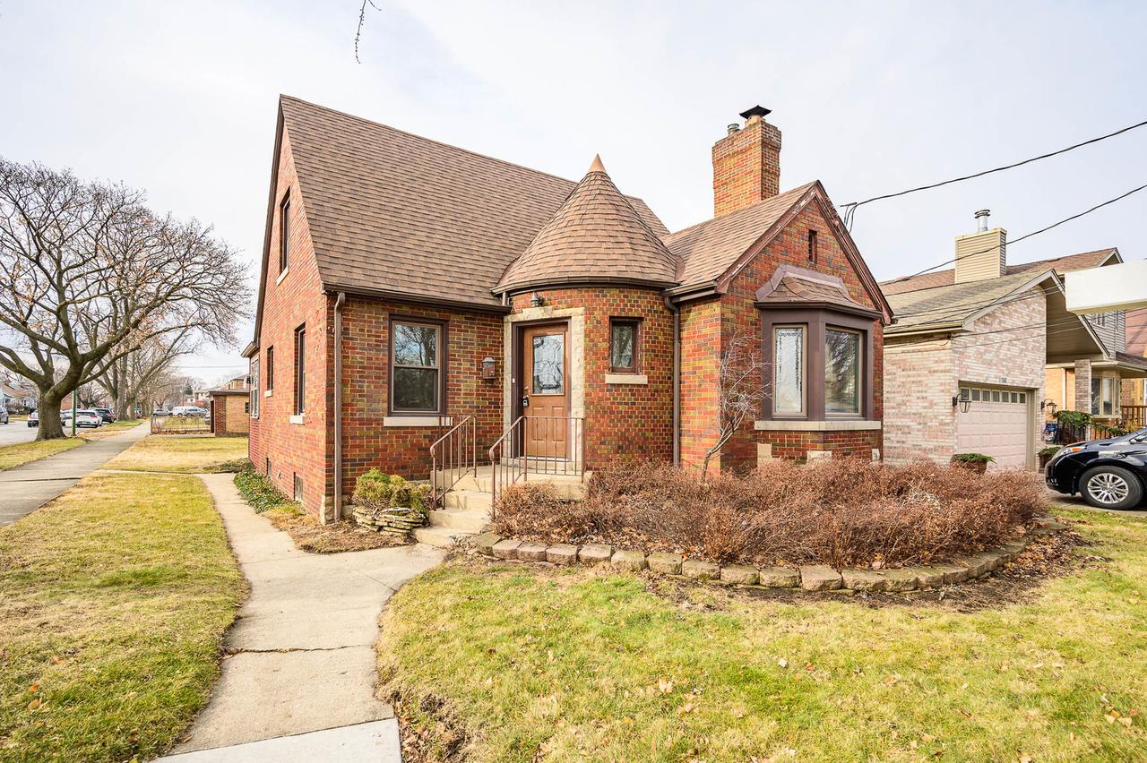 10458 S Springfield Ave., Chicago, IL 60655