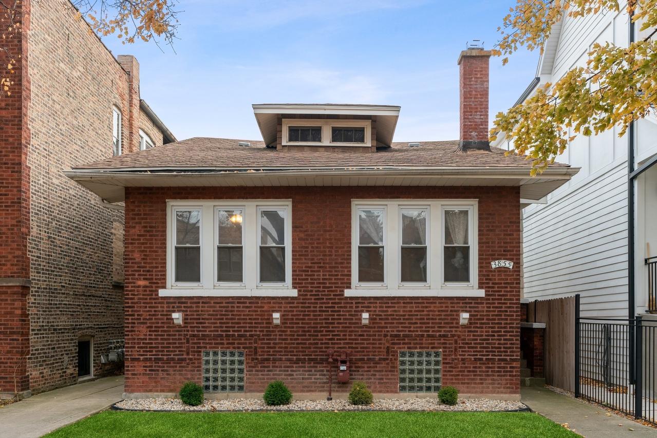 3855 N Francisco Ave., Chicago, IL 60618