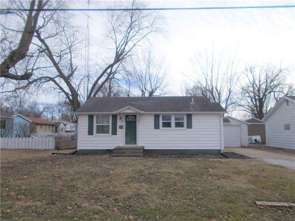 1608 W South 1st St., Shelbyville, IL 62565