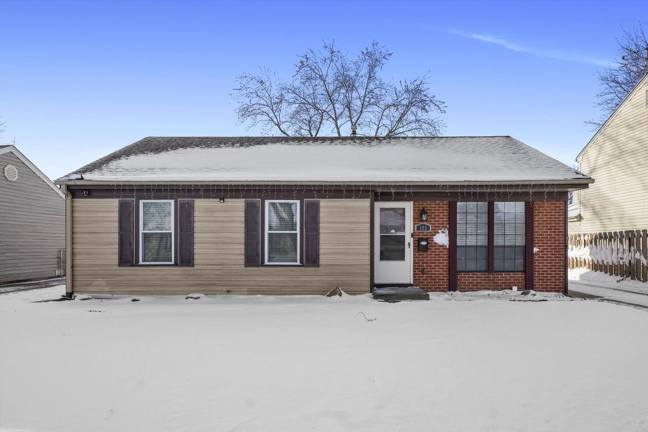 123 W Altgeld Ave., Glendale Heights, IL 60139