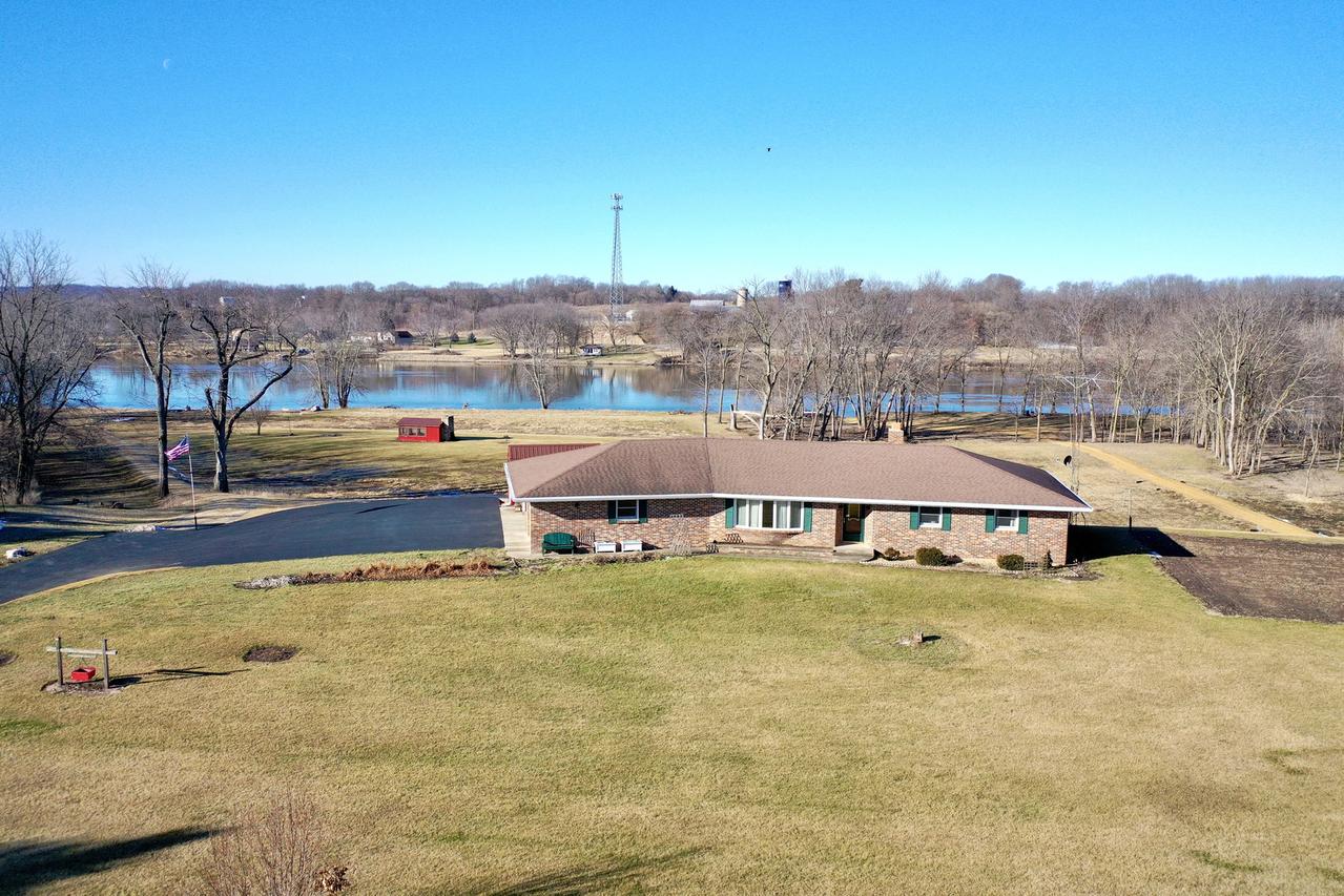 4224 N River Rd., Oregon, IL 61061