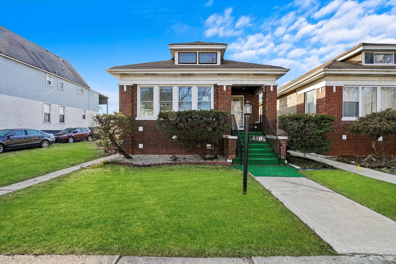 8816 S Loomis St., Chicago, IL 60620