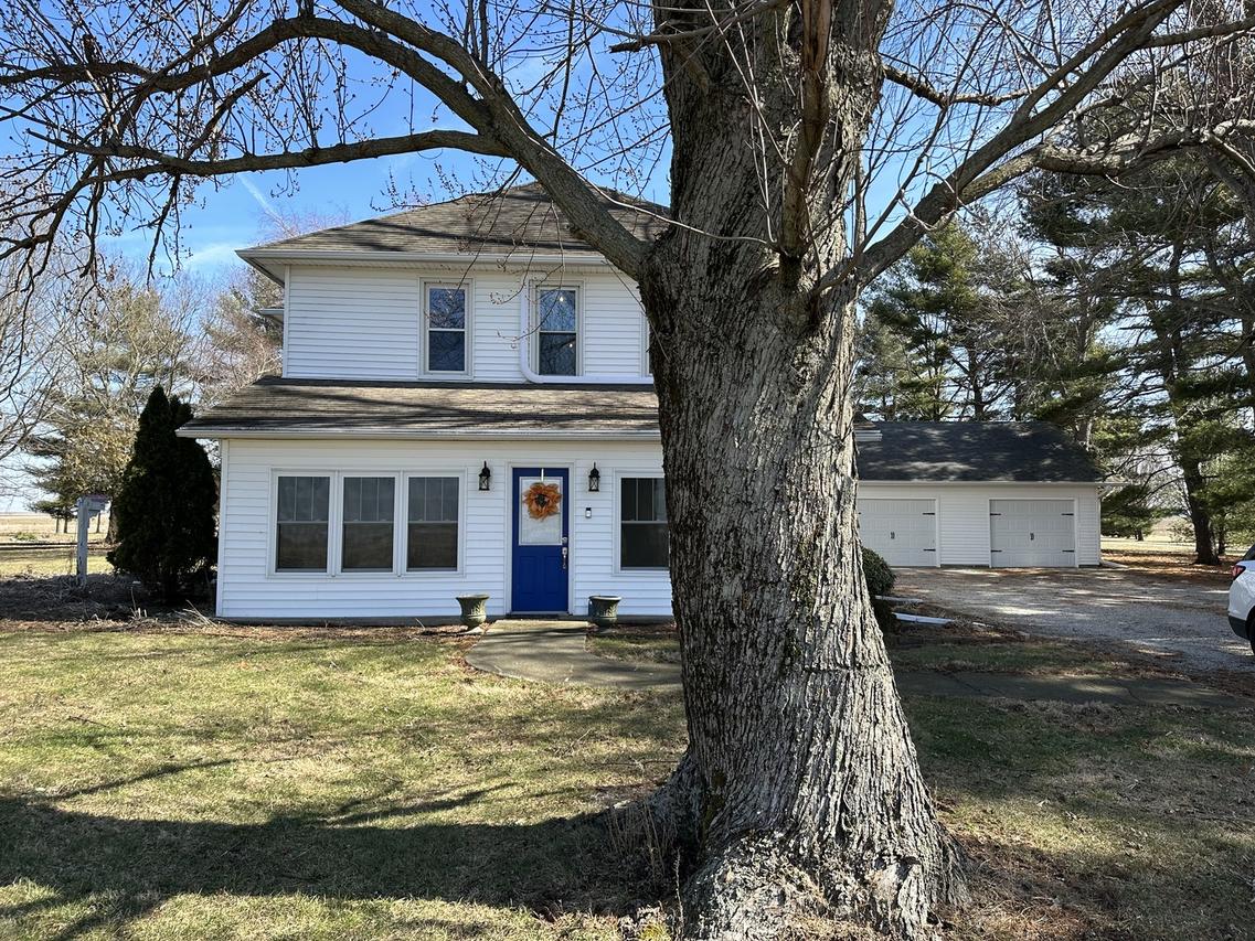 1431 N CR 2150 E, Newman, IL 61942