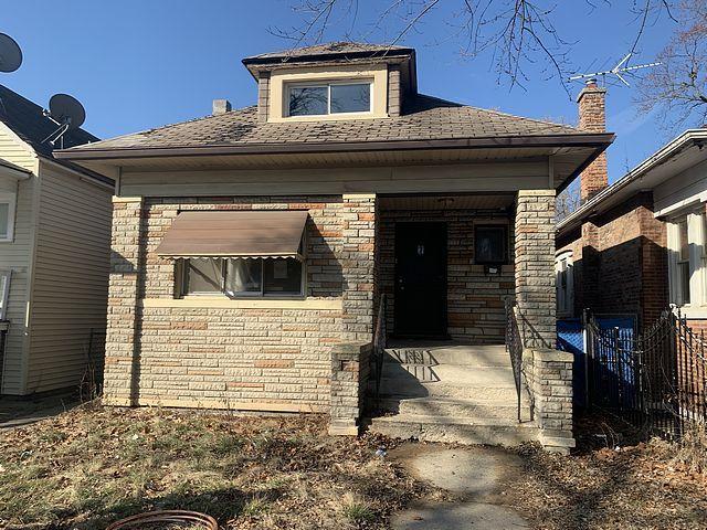 8020 S Muskegon Ave., Chicago, IL 60617