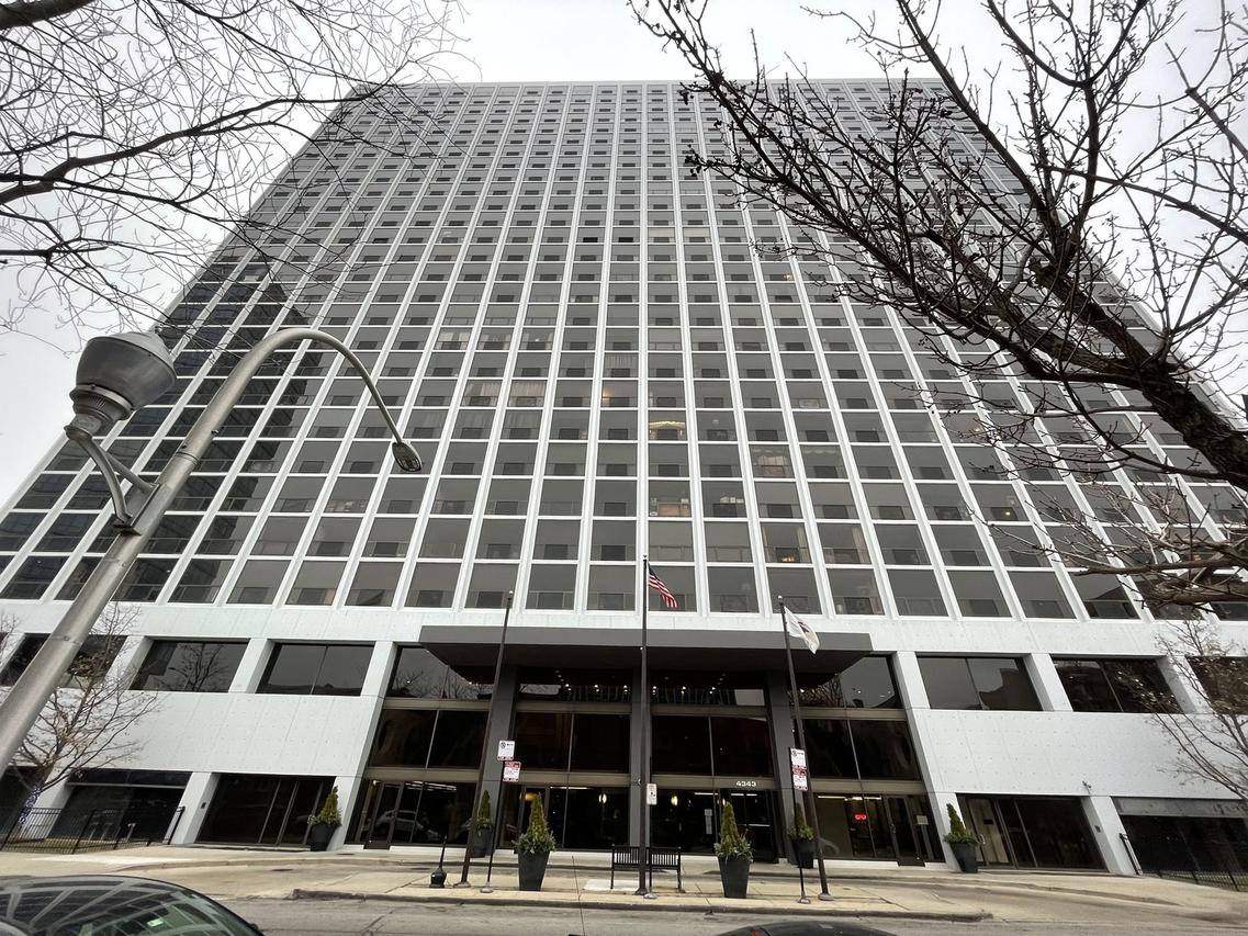 4343 N Clarendon Ave. #515, Chicago, IL 60613