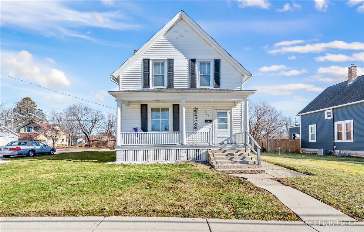 218 N Green St., Carpentersville, IL 60110
