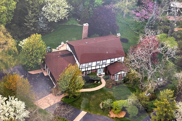472 E Westleigh Rd., Lake Forest, IL 60045