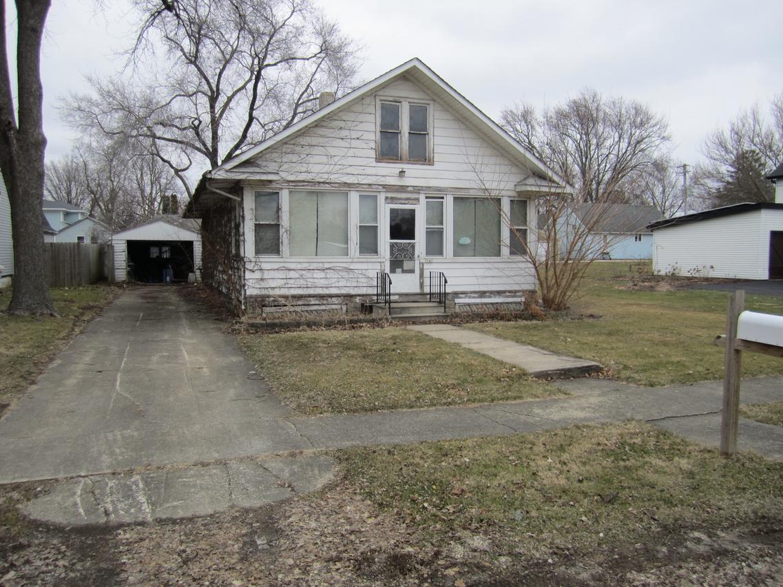 340 N Birch St., Waterman, IL 60556