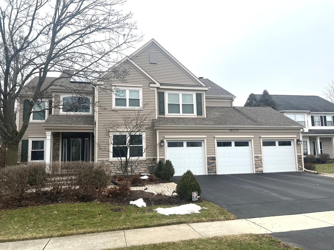 18233 W Old Hickory Ct., Gurnee, IL 60031