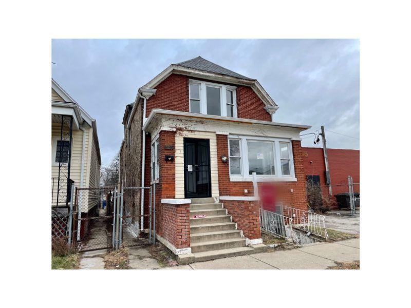 7847 S Saint Lawrence Ave., Chicago, IL 60619