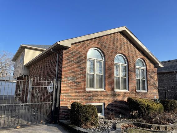 10843 S Avenue E, Chicago, IL 60617
