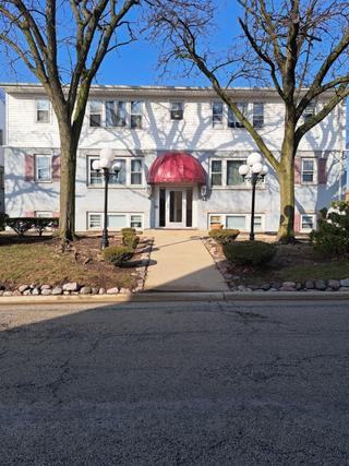 9501 Kelvin Ln. #2443, Schiller Park, IL 60176