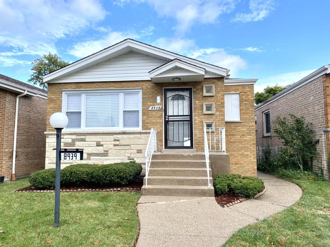 [Address Hidden by Seller], Chicago, IL 60617