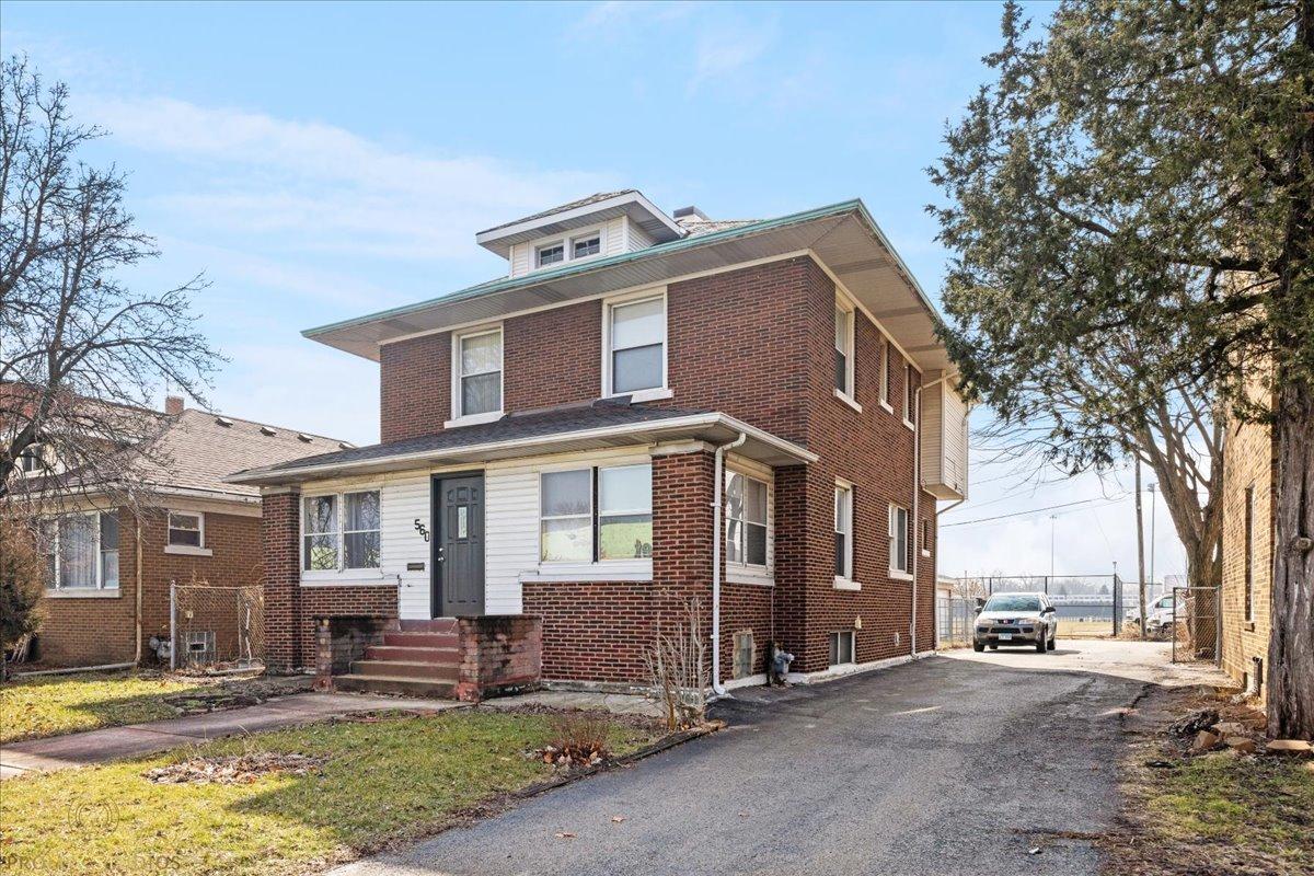 560 E Cass St., Joliet, IL 60432
