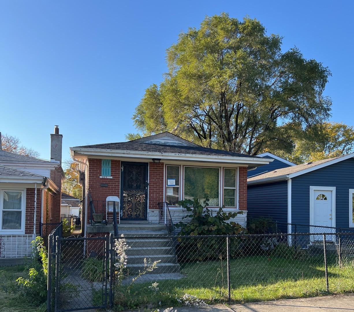 351 W 100th St., Chicago, IL 60628