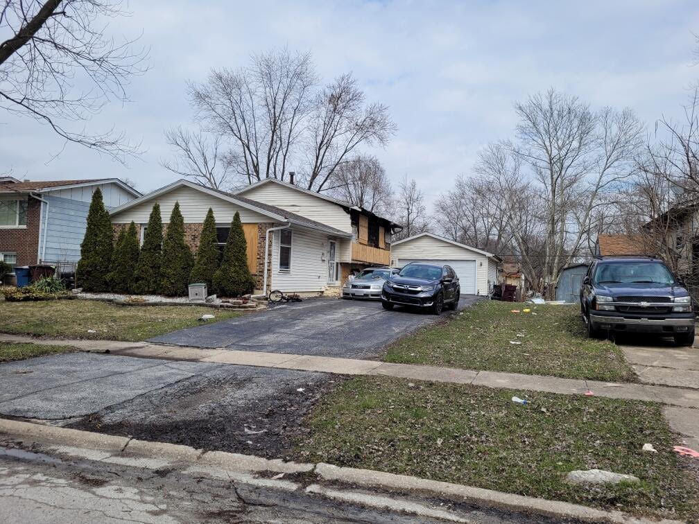 1815 225th Pl., Sauk Village, IL 60411