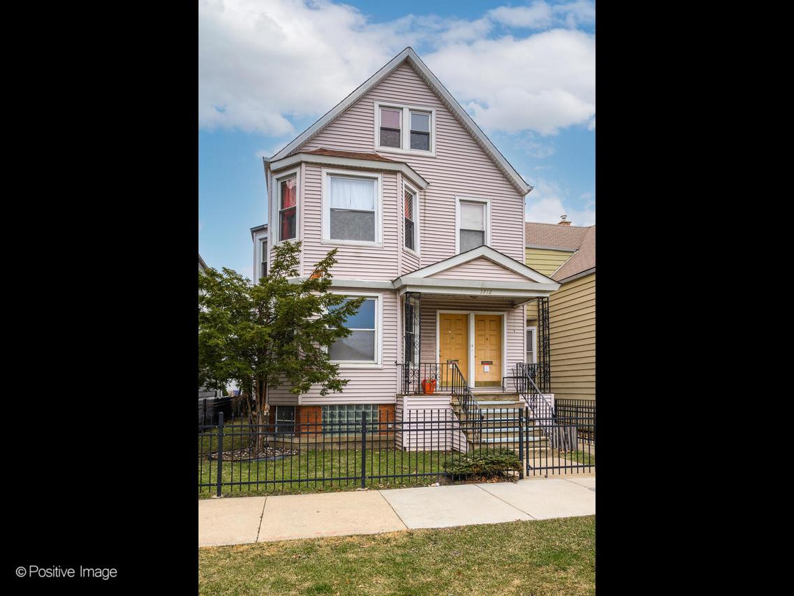 3712 N Spaulding Ave., Chicago, IL 60618