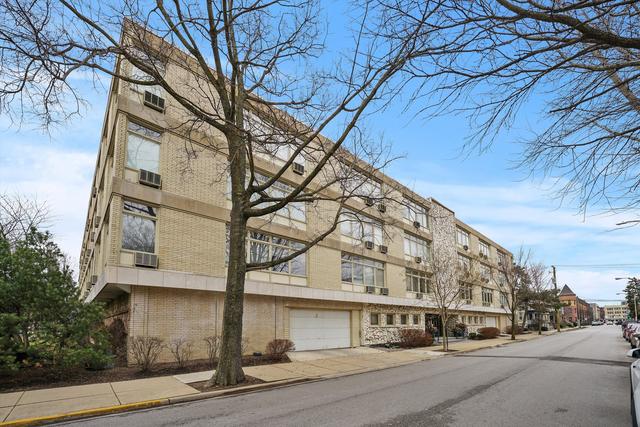 New Foreclosures & Short Sales That Attend Oliver W Holmes Elementary School: March 6th to March 12th
