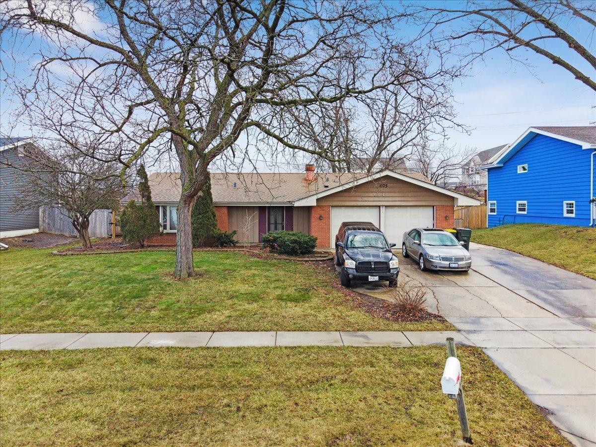 2S075 Avondale Ln., Lombard, IL 60148