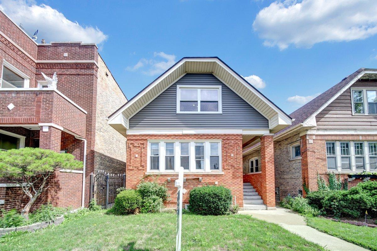 5212 W Newport Ave., Chicago, IL 60641