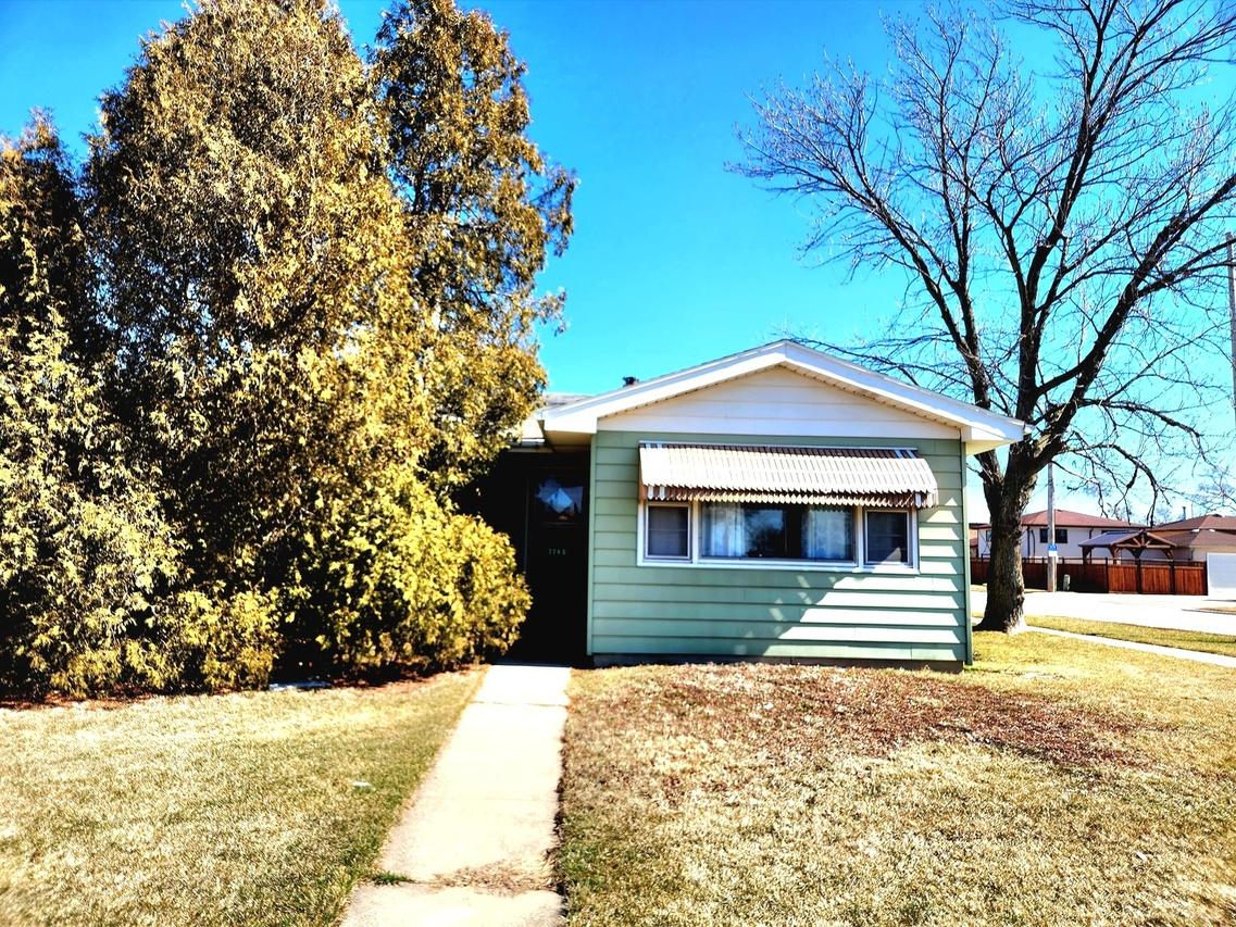 7745 Mulligan Ave., Burbank, IL 60459