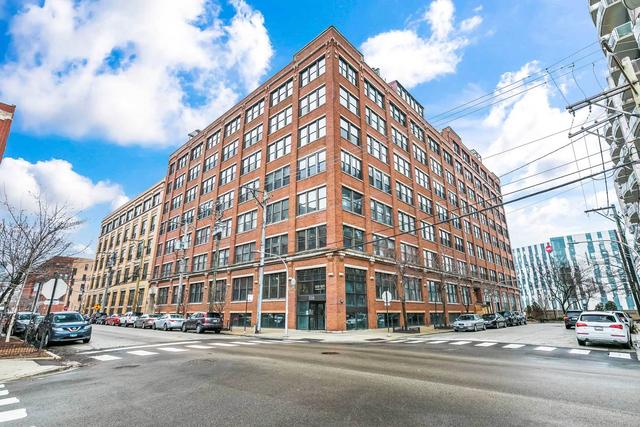 913 W Van Buren St. #5F, Chicago, IL 60607