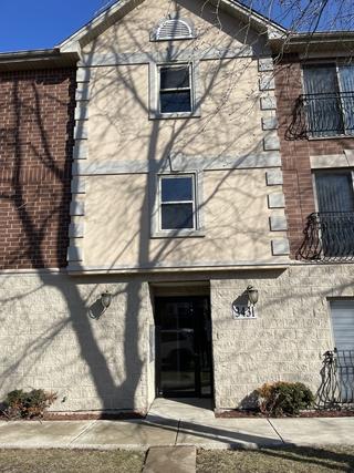 3431 Ridgeland Ave. #102, Berwyn, IL 60402