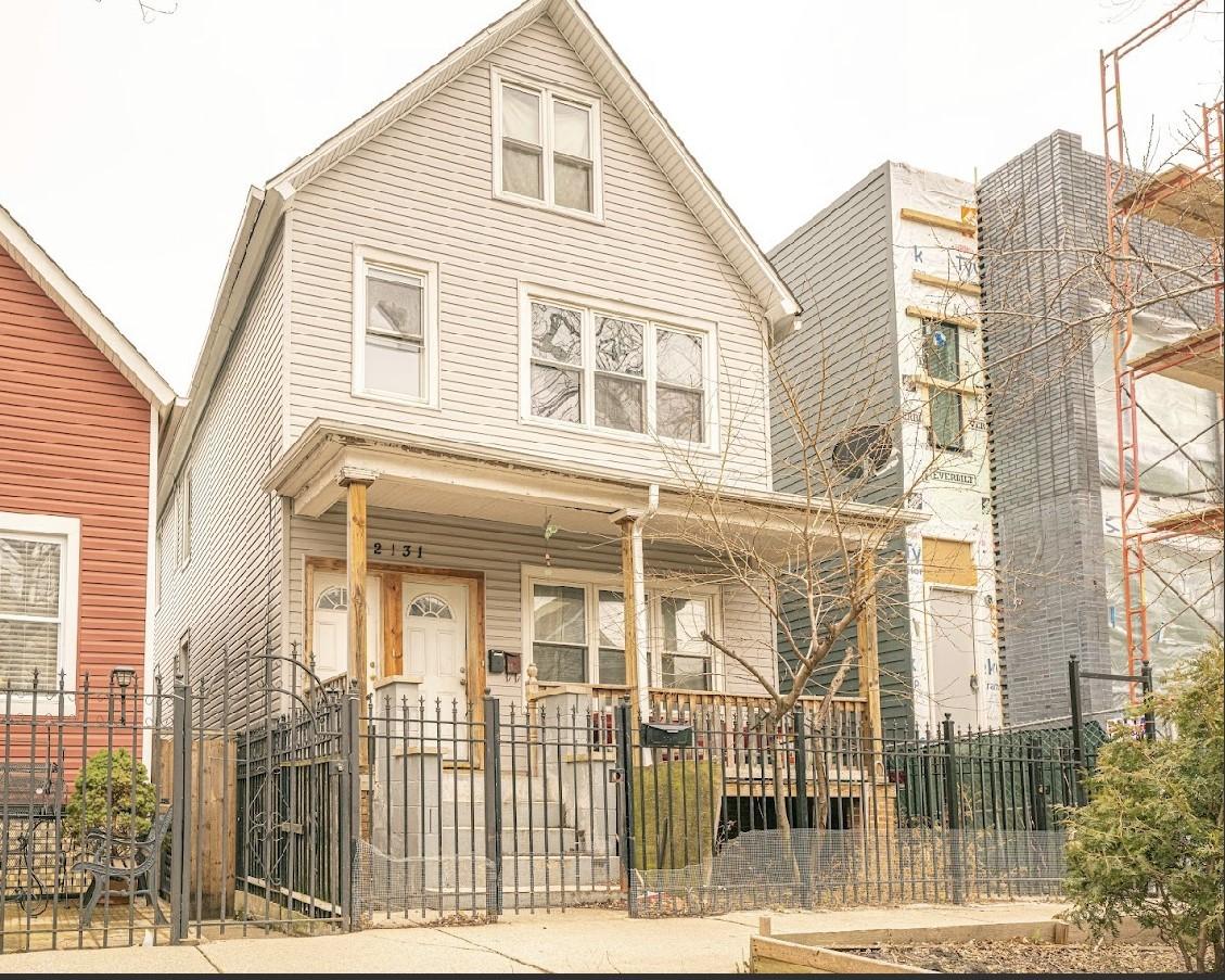 2131 N Maplewood Ave., Chicago, IL 60647