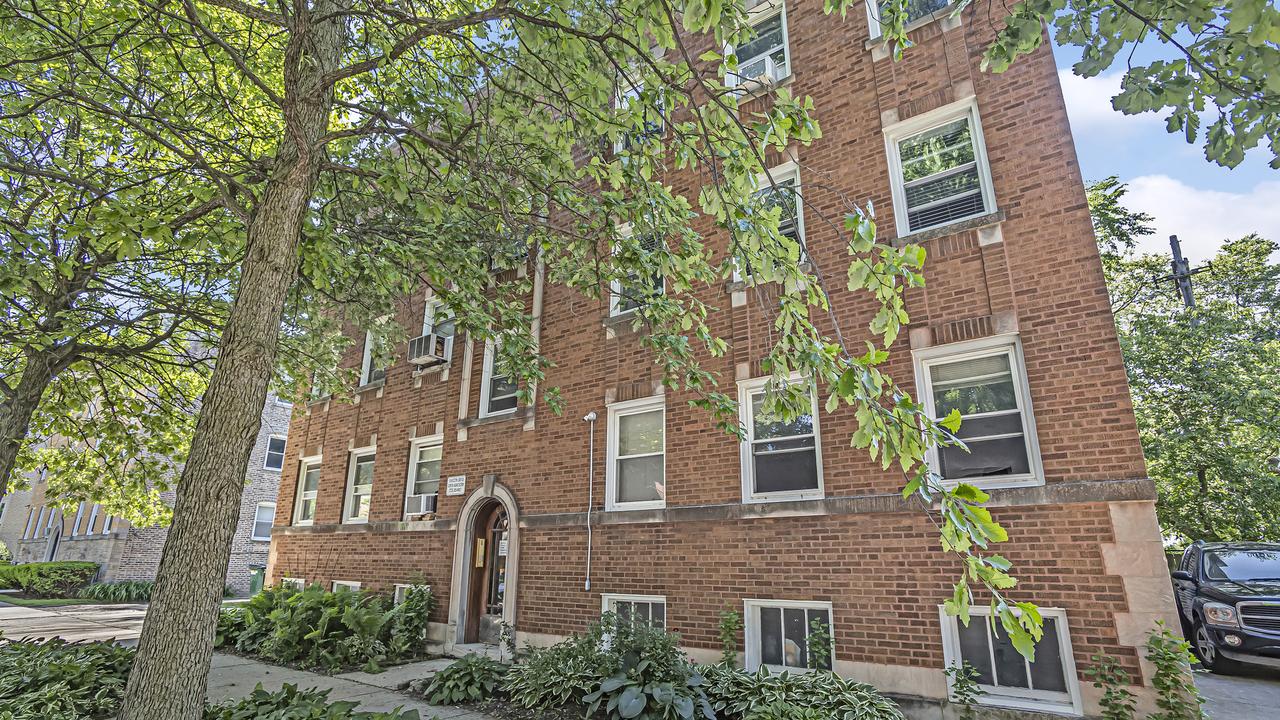 6116 N Hamilton Ave. #2N, Chicago, IL 60659