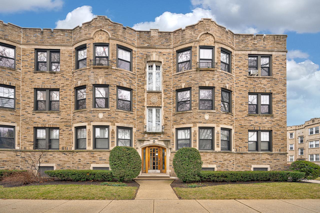 5901 N Artesian Ave. #3, Chicago, IL 60659