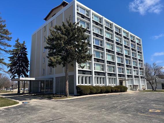 5975 N Odell Ave. #2C, Chicago, IL 60631