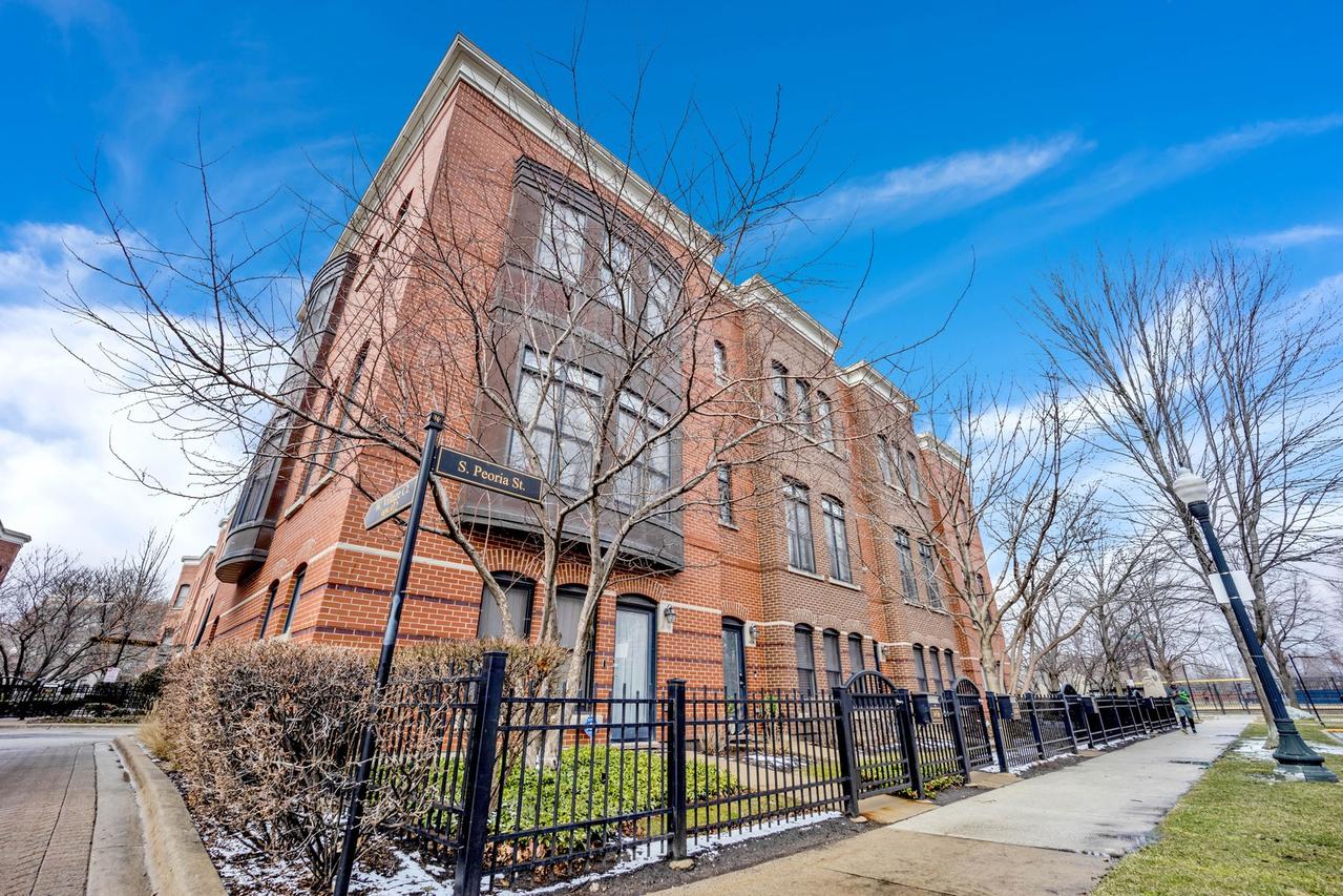 1456 S Peoria St., Chicago, IL 60608