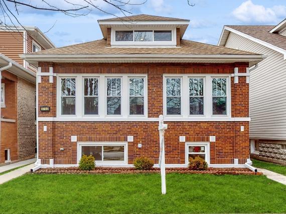 5732 N Marmora Ave., Chicago, IL 60646