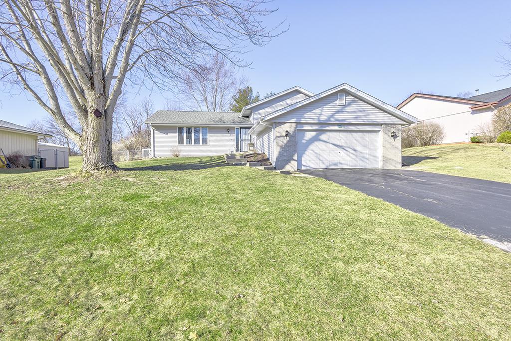 1797 S Trainer Rd., Rockford, IL 61108