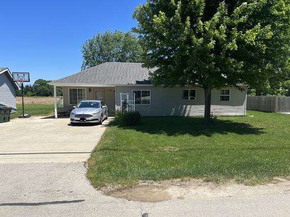25833 S Blackberry Ln., Channahon, IL 60410