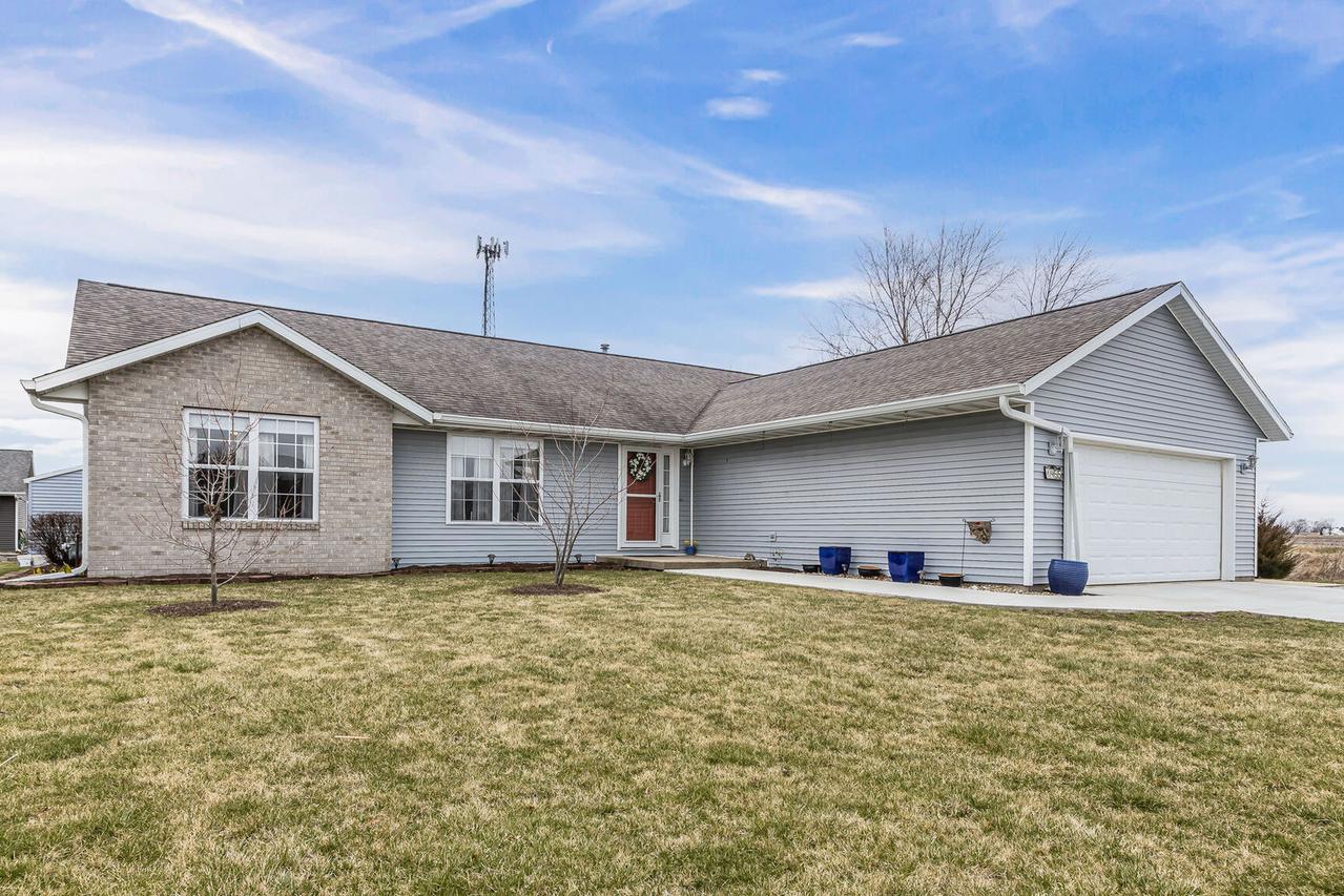 1455 Bluebell Ln., Farmer City, IL 61842
