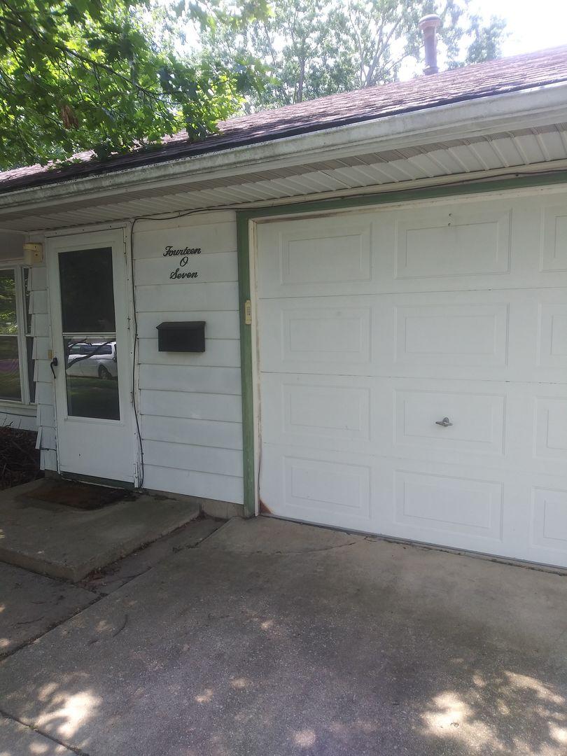 1407 Lincolnwood Dr., Urbana, IL 61802